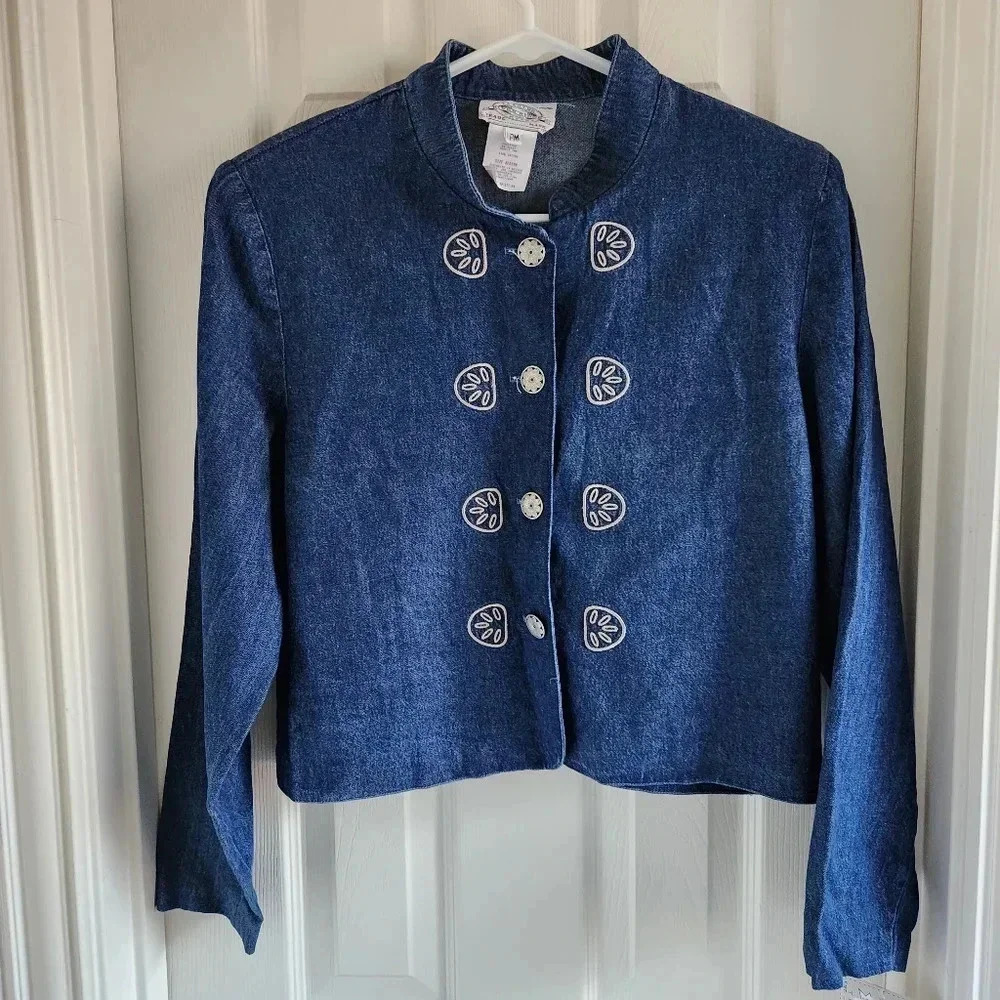 NWT River Ridge Trading Company Embroidered Jean Top Size‎ Petite Medium